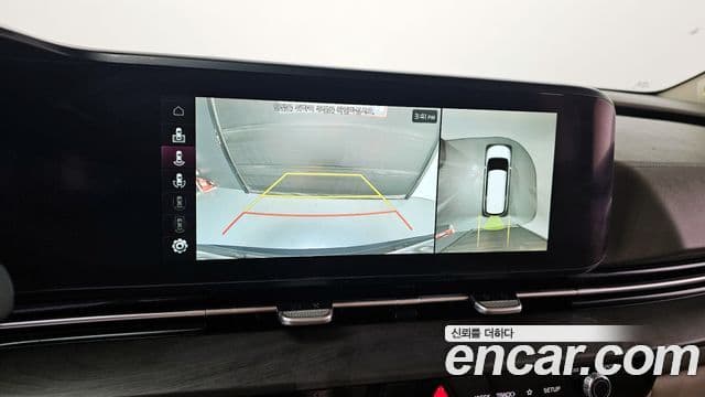 Kia Carnival 2021 — ფოტო 15/20