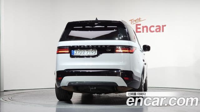 Land Rover Discovery 5 2023 — Şəkil 4/20
