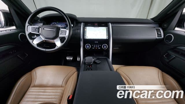 Land Rover Discovery 5 2023 — Фото 7/20