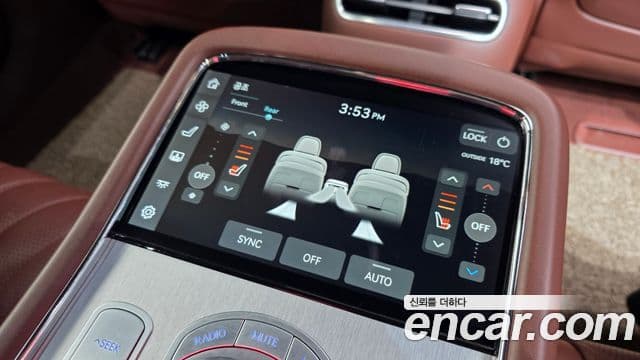 Genesis G90 2022 — Photo 13/20