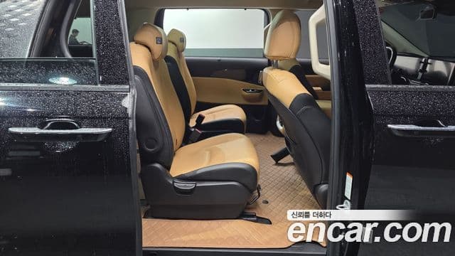 Kia Carnival 2022 — Şəkil 11/20