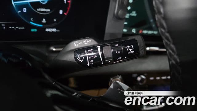 Kia Carnival 2022 — Şəkil 18/20