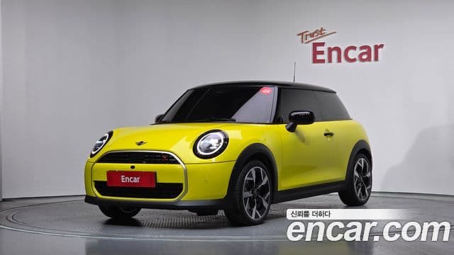 Mini Cooper S 2026 — ფოტო 1/20