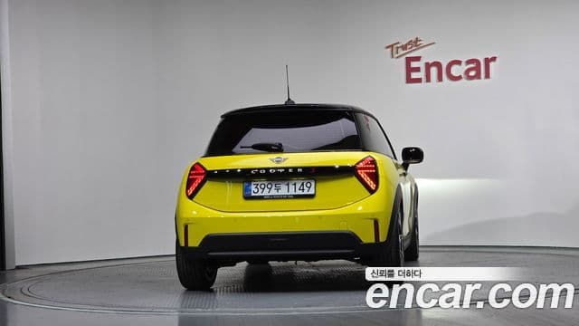 Mini Cooper S 2026 — ფოტო 4/20