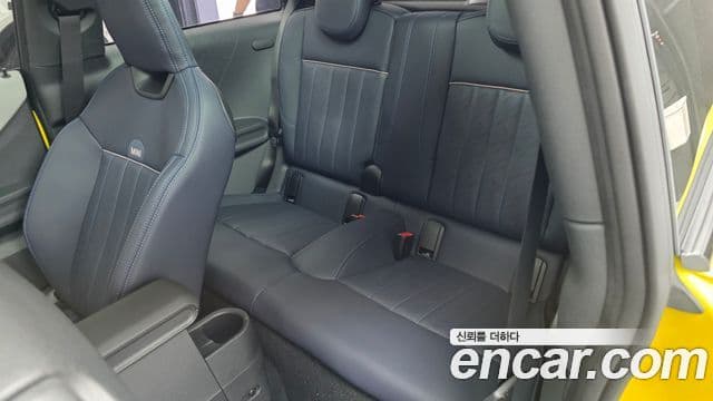 Mini Cooper S 2026 — Photo 25/34