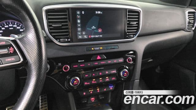Kia Sportage The Bold 2019 — ფოტო 15/20