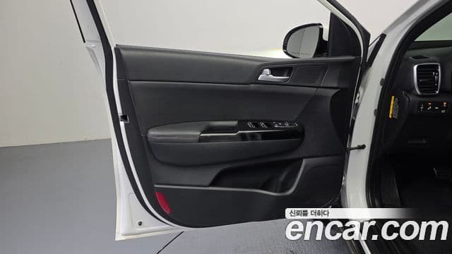 Kia Sportage The Bold 2019 — ფოტო 14/30