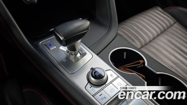 Genesis G70 2019 — Photo 8/20