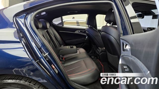 Genesis G70 2019 — Photo 17/20
