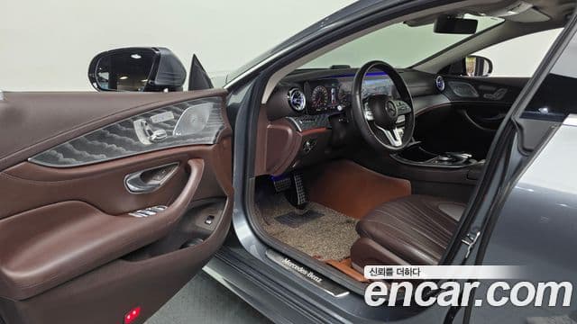 Mercedes-Benz CLS-Class 2020 — Фото 10/20