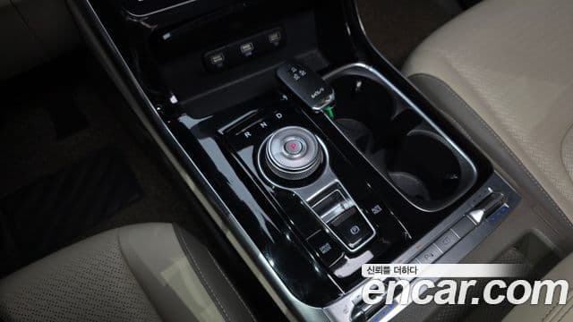 Kia Carnival 2022 — ფოტო 9/20