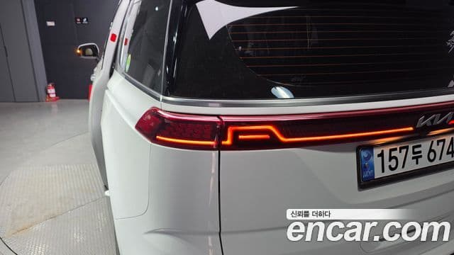 Kia Carnival 2022 — Şəkil 33/33