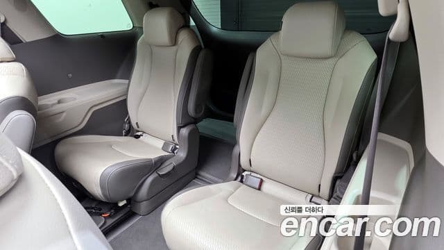 Kia Carnival 2022 — Şəkil 12/20