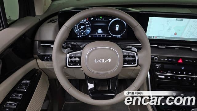 Kia Carnival 2022 — Şəkil 15/20