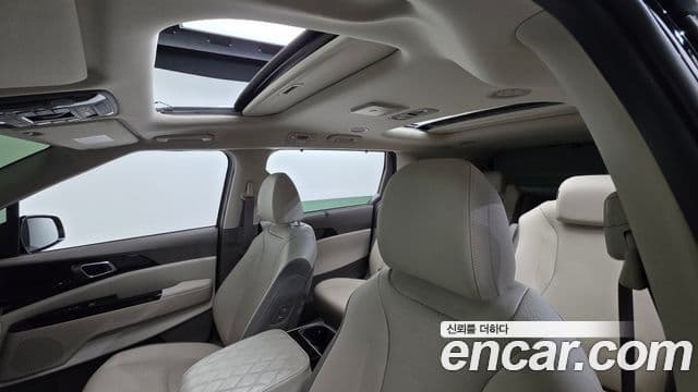 Kia Carnival 2022 — Şəkil 18/20