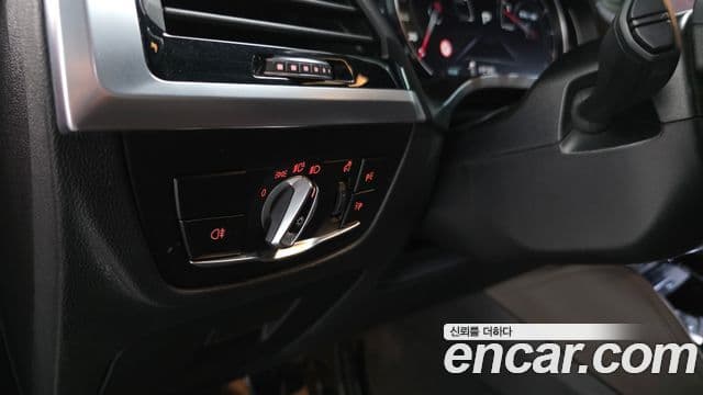 BMW X4 2019 — ფოტო 13/20