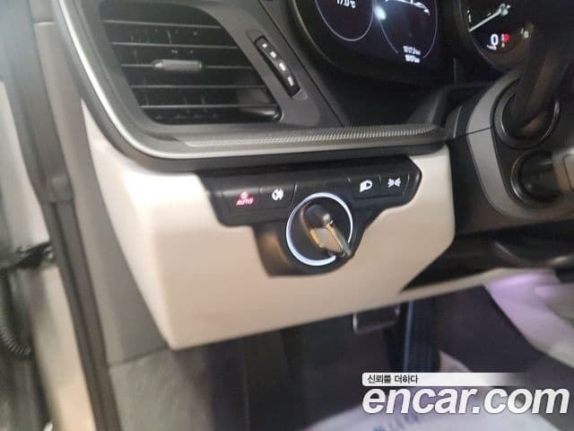 Porsche 911 2024 — Photo 13/20