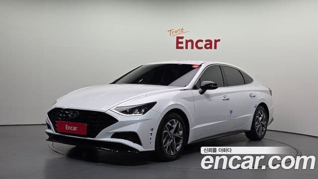 Hyundai Sonata 2022 — ფოტო 1/20