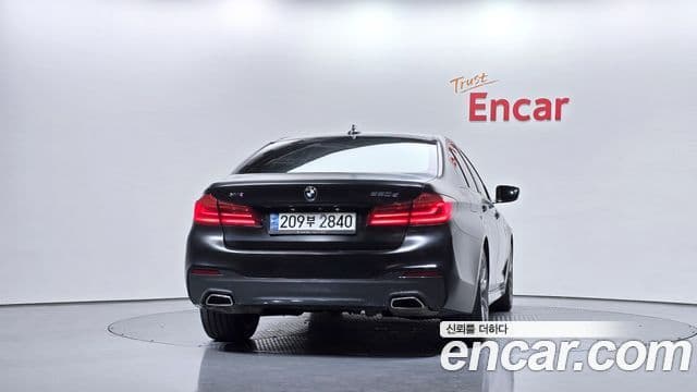 BMW 5 Series 2018 — Photo 4/20