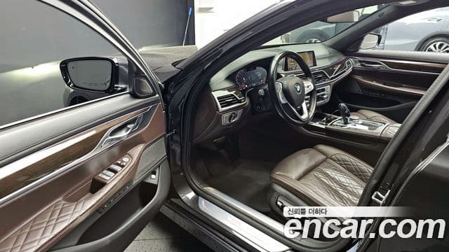 BMW 7 Series 2019 — Şəkil 10/20
