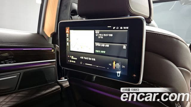 BMW 7 Series 2019 — Şəkil 18/20