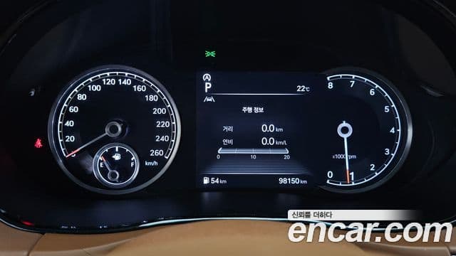 Genesis GV70 2021 — ფოტო 31/33