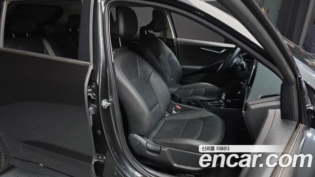 Kia Niro 2022 — Şəkil 12/20