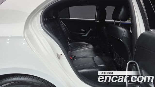 Mercedes-Benz A-Class 2022 — Şəkil 11/20