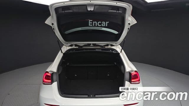 Mercedes-Benz A-Class 2022 — Şəkil 20/20