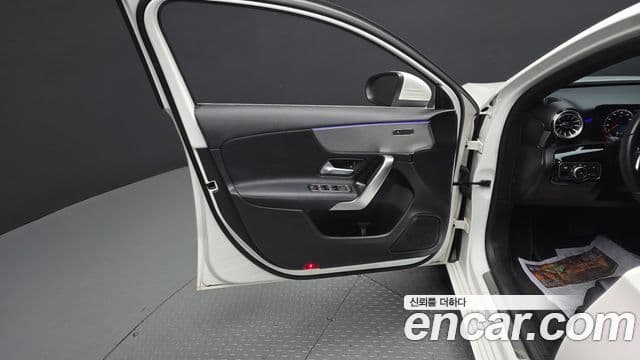 Mercedes-Benz A-Class 2022 — Photo 8/28