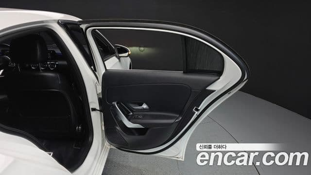 Mercedes-Benz A-Class 2022 — Photo 5/28
