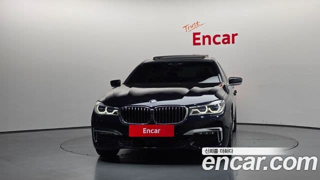 BMW 7 Series 2018 — ფოტო 5/20