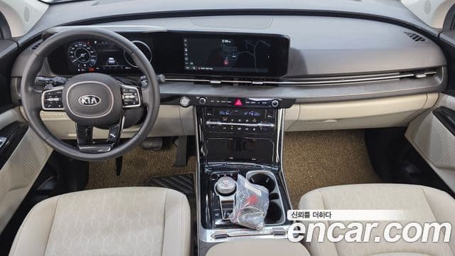 Kia Carnival 2021 — Photo 6/30