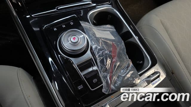 Kia Carnival 2021 — Photo 29/30