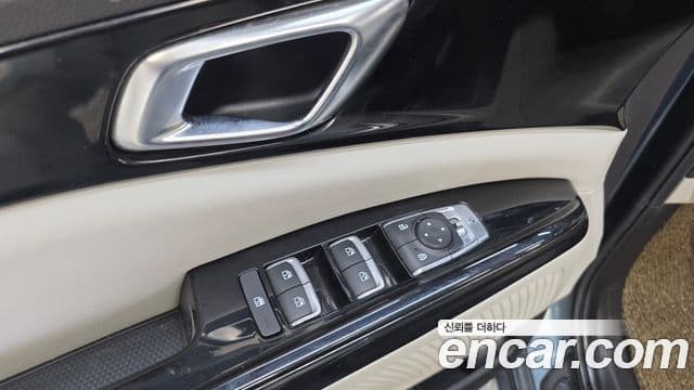 Kia Carnival 2021 — Photo 10/30