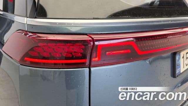 Kia Carnival 2021 — Photo 18/30