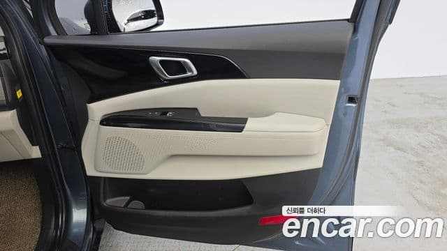 Kia Carnival 2021 — Photo 30/30