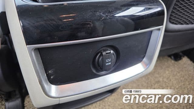 Kia Carnival 2021 — Photo 5/30