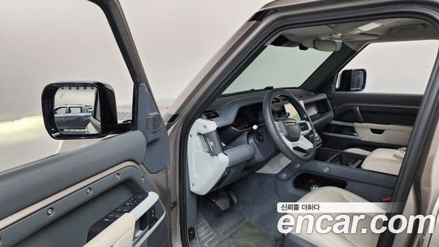 Land Rover Defender 2022 — ფოტო 10/20