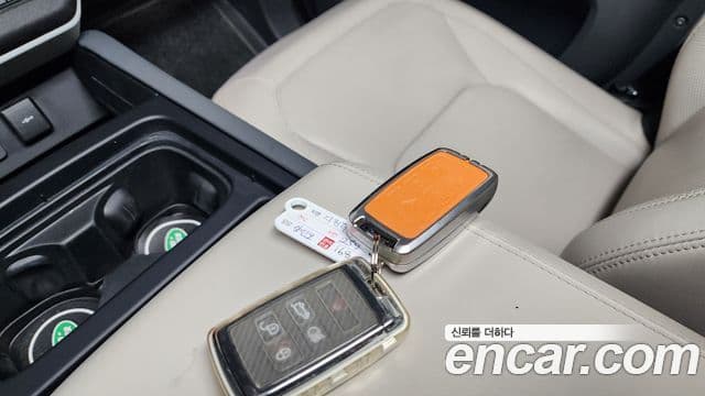 Land Rover Defender 2022 — ფოტო 16/20