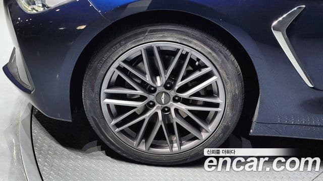 Genesis G70 2018 — ფოტო 5/20