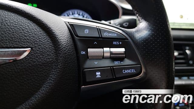 Genesis G70 2018 — ფოტო 19/20