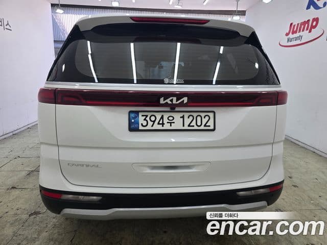Kia Carnival 2022 — ფოტო 4/19