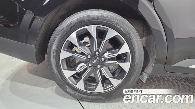 Kia Carnival 2022 — Фото 5/20