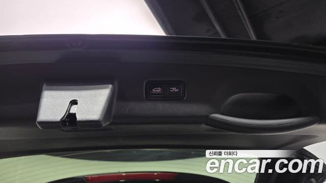 Kia Carnival 2022 — Фото 16/20