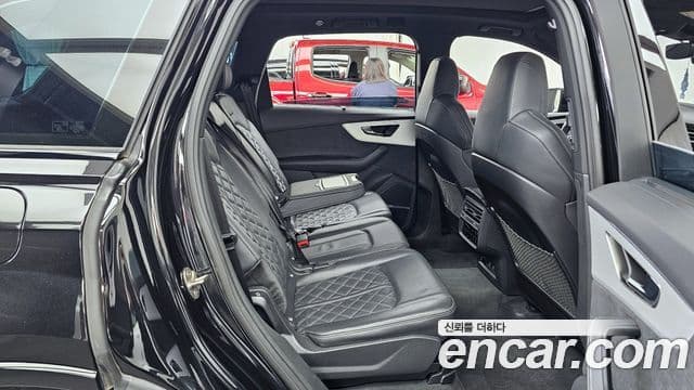 Audi Q7 2023 — ფოტო 12/20
