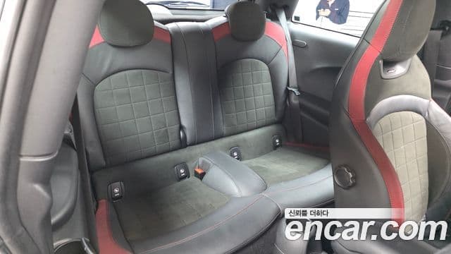 Mini Cooper S 2019 — ფოტო 11/20