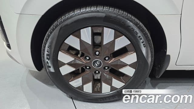 Hyundai Staria 2021 — фото 5 из 20
