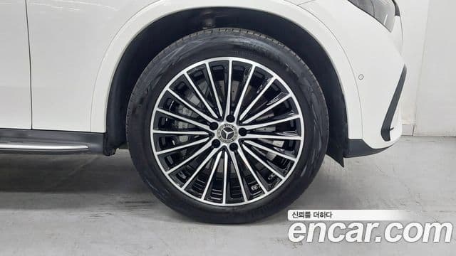 Mercedes-Benz GLC-Class 2024 — ფოტო 13/20