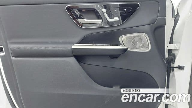 Mercedes-Benz GLC-Class 2024 — ფოტო 8/20